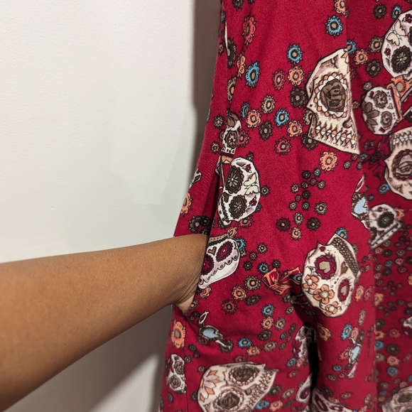 Hell Bunny Sugar Skull Sweetheart Neckline Dress - Picture 5 of 9